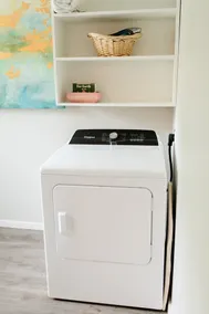 Virginia Modern Luxe - Image 2