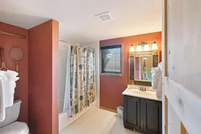 Well-appointed lakefront villa with gameroom at Giants Ridge - Image 5