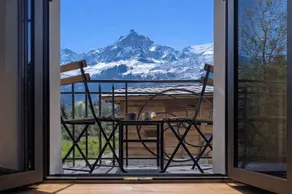 Apartment overlooking Mont Blanc with parking - Image 5
