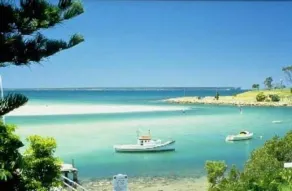 The Palm Tree Cottage - Absolute Waterfront - 5 mins to Hyams Beach - Image 4