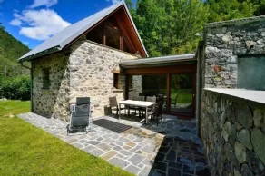Self catering O Molín de L'Irués y A Ceresera for 4 people - Image 4