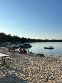 Perfect Lakefront Family Get-A-Way/ Private Dock/ Firepit / Sandy Beach - Image 4