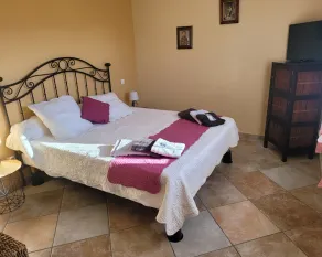 Air-conditioned villa 140m² + private swimming pool + wifi + independent arrival. - Image 4