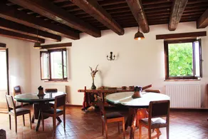 Beautifully restored farmhouse in Montecassiano countryside - Image 5