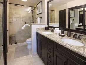 Highlands Westview 202 condo - Image 3
