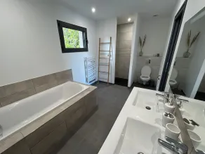 Magnifique villa 400 m de la plage - Image 2