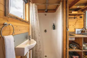 Altitude - A Tiny House Experience in a Goat Farm - Image 3