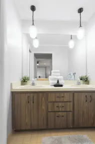 Großes Zimmer mit eigenem Eingang in der Nähe von PGA Blvd - Image 3
