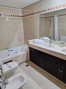 El Soto de Marbella G/F P2 Sea & Mountain Views. On Site Golf-Gym -Tennis-Padel - Image 3