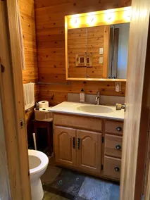 Quiet Waterfront Cottage near Parry Sound - Image 2