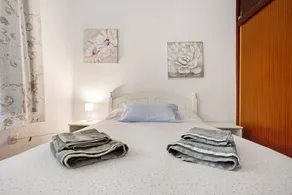 Beautiful Apartment On the Beach with Terrace & Gorgeous Ocean View; Street Parking Available - Image 3