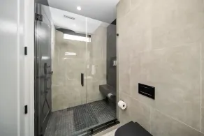 Luxury Home w 2 Pools near Beach - Image 3