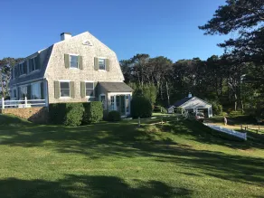 Beachfront Nantucket style home with amazing views on 3 acre estate setting - Image 5