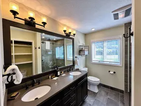 C4 Beautiful, homey slopeside townhouse for your family getaway in the heart of the White Mountains! - Image 4