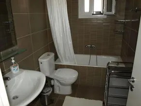 Moderne villa confortable avec piscine privée et vue imprenable - Image 2