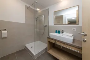 Majestic apartment in Klösterle with sauna on the Arlberg Met Terras - Image 4