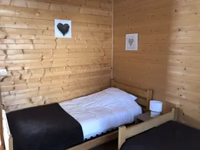 Independent wooden chalet - Image 4