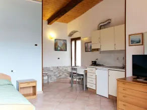 Lovely apartment for 2 people with pool, WIFI, TV, terrace, pets allowed and panoramic view - Image 4