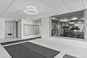Lake Okanagan Cozy Beach Condo! Corner Penthouse w/ 180° Views - Image 4