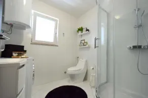 Apartment Gem - Image 2