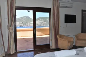 CA TOTHOM- Magnifique villa de première ligne pour 8 personnes avec piscine priv��e à Camp de Mar, Andratx. 4 chambres, barbecue -95945- - WiFi gratuit - Image 4