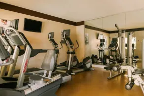 The Point Hotel & Suites - Image 2
