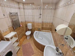 Balcesti Design Apartments - Walk to Old Town - Pumo Properties - Image 3