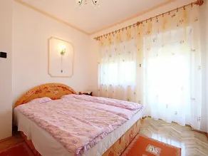 Apartment Daisy 1 by Interhome - Image 5