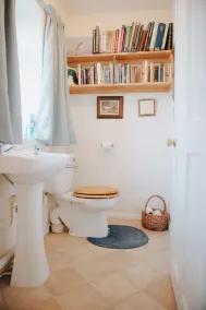 Traditional 3-Bed Cottage near Richmond by MCPI Hosting, Ideal for Families & Groups - Image 3
