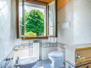 Nice apartment in villa for 10 people with A/C, hot tub, private pool, WIFI, TV and pets allowed - Image 3