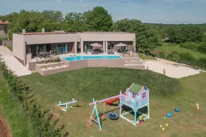 Residence Villa Manuela - Pool & Jacuzzi - Batlug - Image 2