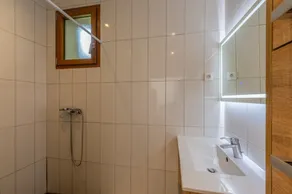 Maison 'Les Sources Gîte Calabert' com piscina partilhada, terraço privado e ar condicionado - Image 3