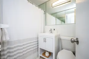 ATL Downtown 2BR Stay with Parking L8 - Image 2