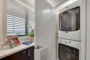 Edgewater 601 - Image 3