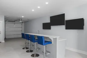 South Breeze townhouse - Image 2