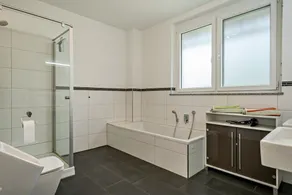 Apartment 'Ferienwohnung 3, 120qm' with Private Terrace, Shared Garden and Wi-Fi - Image 3
