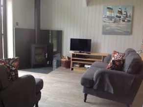 High quality accommodation for couples in semi rural setting - Image 3
