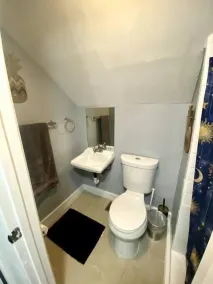 Dolphins Cove | Hot Tub | Near Churchill Downs 2 Bedroom - Image 5
