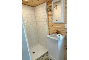 Remodeled lakefront cottage w/ marina, firepit, swimming area. - Image 2