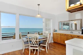 Fabulous Oceanfront Cottage Sur sec Sandy Beach carbone - Pelican - Image 4