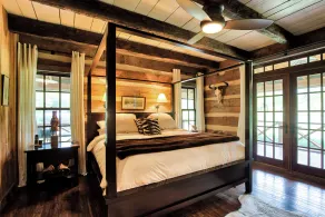 MOUNTAINAIRE LUXURY CABIN - Image 5