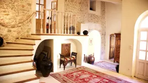 Beautiful Provençal manor house in award winning vineyard - Image 2