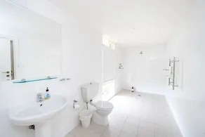 Mars: The Menangle Hideaway: Relax and Unwin - Image 5