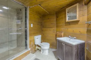 Charming Newly Renovated 3 bedroom Home-  close to Major Kansas City attractions - Image 4