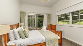 Alcheringa Cottage Amazing Location with views - Image 5