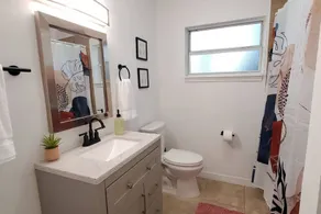 Bungalow DT by Lake Eola KIA center Sleeps 12 - Image 2