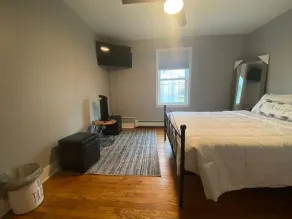 Cozy ResidentialHome 5mins from stores and Hospital. - Image 4