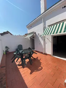 IDEAL APARTMENT FOR 2 WITH TERRACE - Image 3