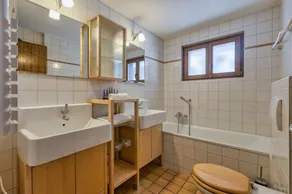Chalet Les Jeunes - Swiss Ski Chalet with amazing views 8pax - Image 5