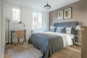 Mod Wiedikon 2.5 Room w/ Storage & W/D, 1 min to Market, by Blueground - Image 3